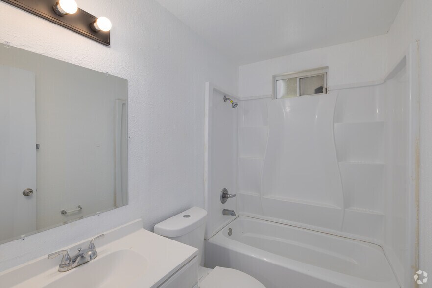 More Photos Of 510 N Horne, Mesa Apartments For Sale