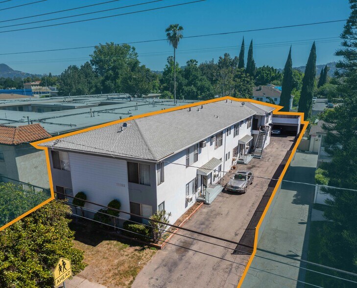 More Photos Of 11852 Chandler Blvd, Valley Village Apartments For Sale