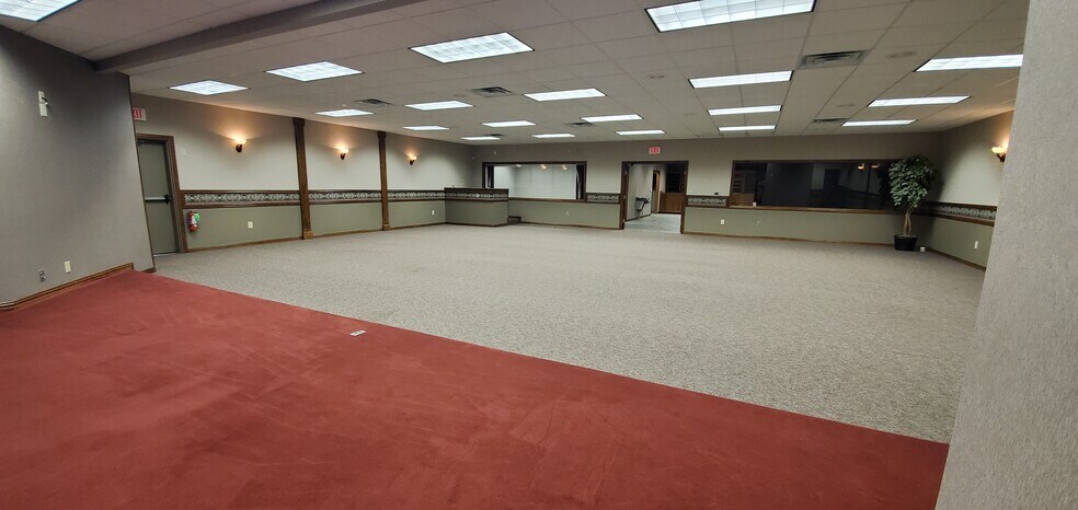 More Photos Of 626 W Main St, Fairfield Lodge Meeting Hall For Lease