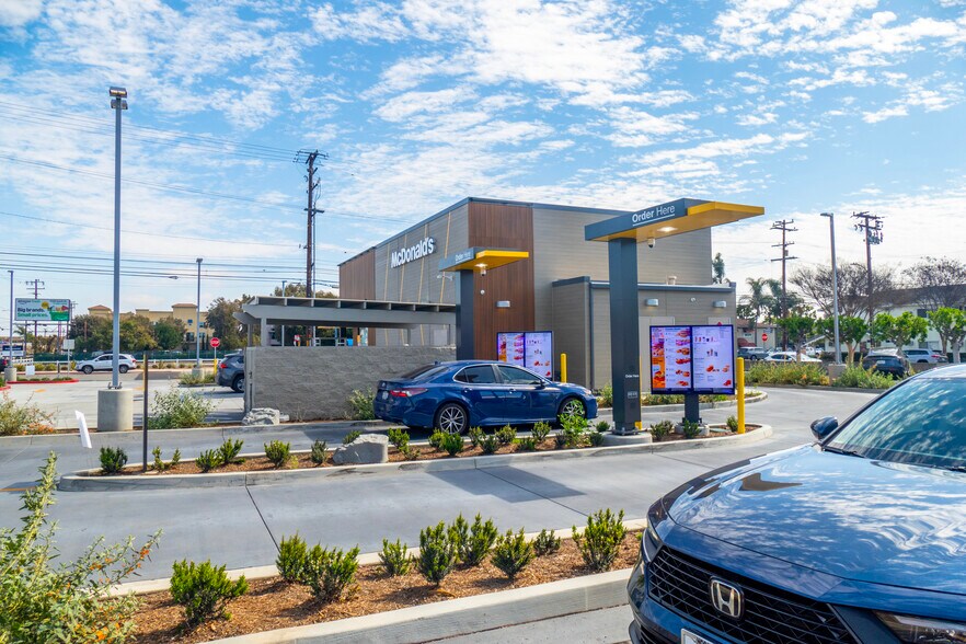 More Photos Of 10146 Artesia Blvd, Bellflower Fast Food For Sale