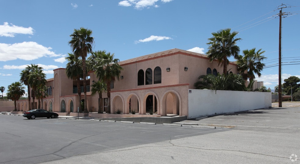 More Photos Of 714 E Sahara Ave, Las Vegas Office For Sale