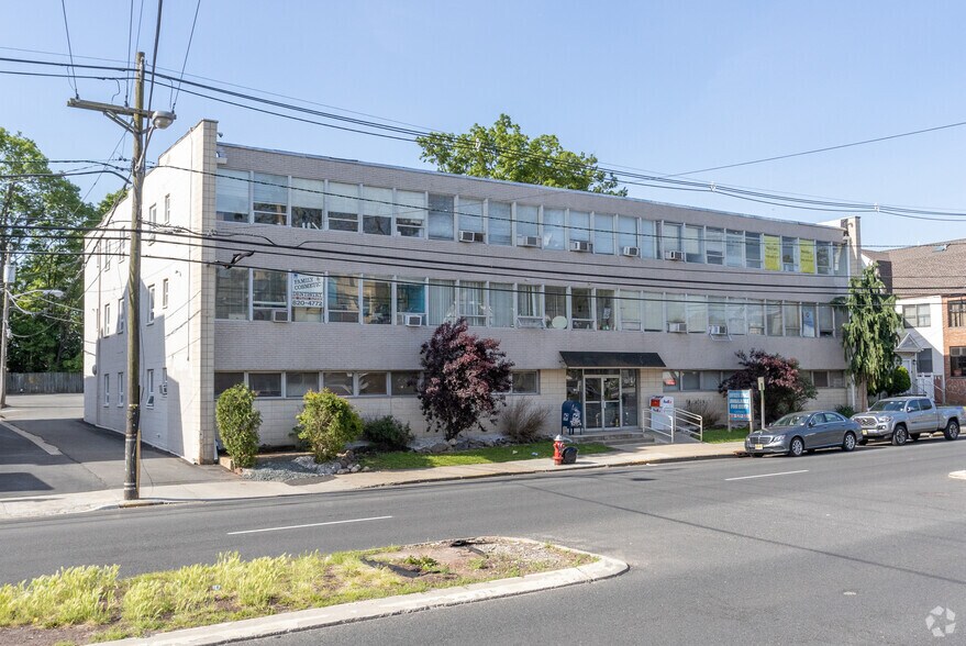 More Photos Of 520 Westfield Ave, Elizabeth Office For Sale