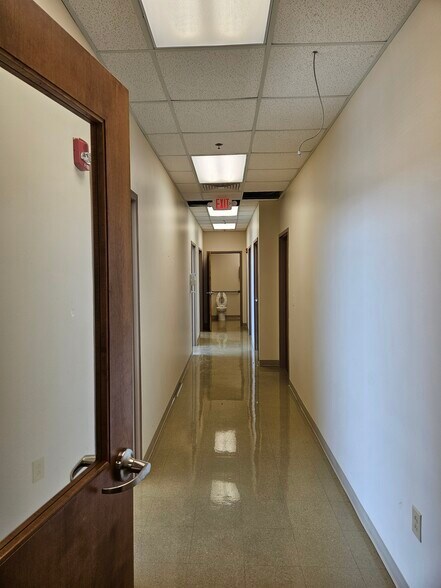 More Photos Of 8337 Us-72 Hwy, Madison Medical For Lease