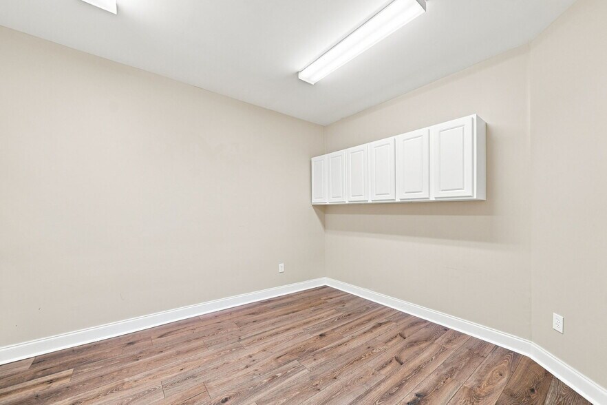 More Photos Of 965 Piedmont Rd NE, Marietta Office For Lease