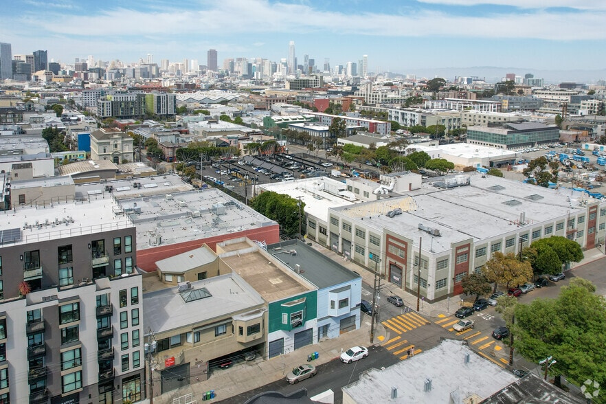 More Photos Of 3254 19th St, San Francisco Flex For Lease