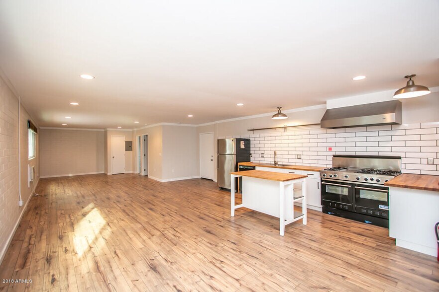 More Photos Of 821 N 3rd St, Phoenix Apartments For Sale