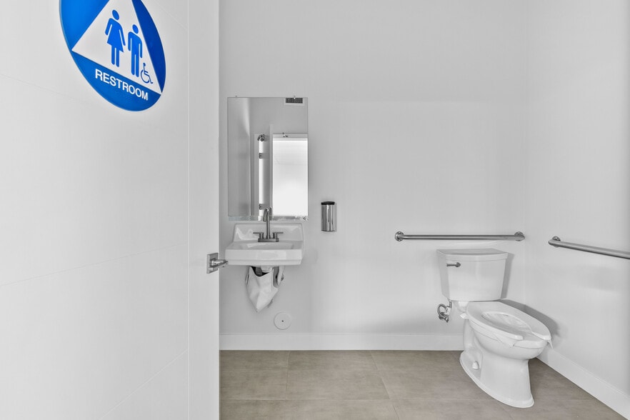 More Photos Of 111 S Garfield Ave, Montebello Medical For Lease