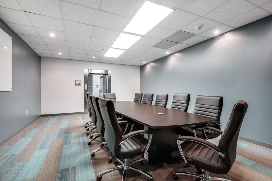 More Photos Of 4100 spring valley Rd, Dallas Loft Creative Space For Lease