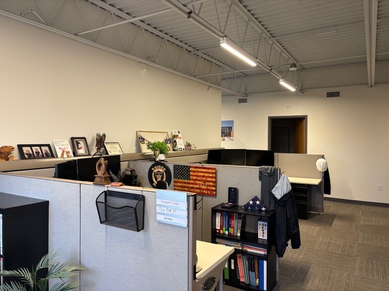 More Photos Of 8230-8238 Robinson St, Overland Park Office For Sale