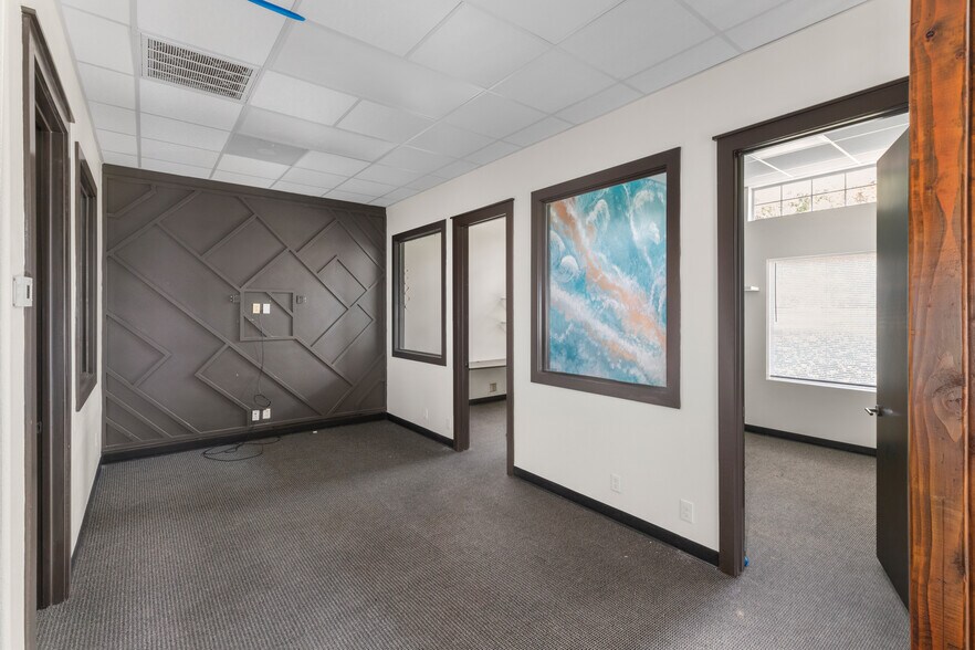 More Photos Of 8125 N Sam Houston Pky W, Houston Medical For Sale