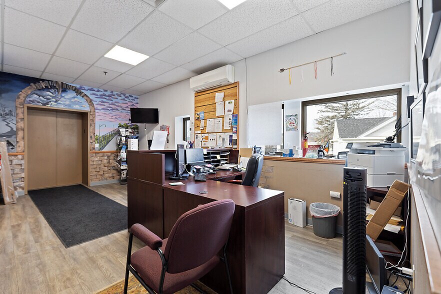 More Photos Of 7 Noyes Street Pl, Augusta Office For Sale