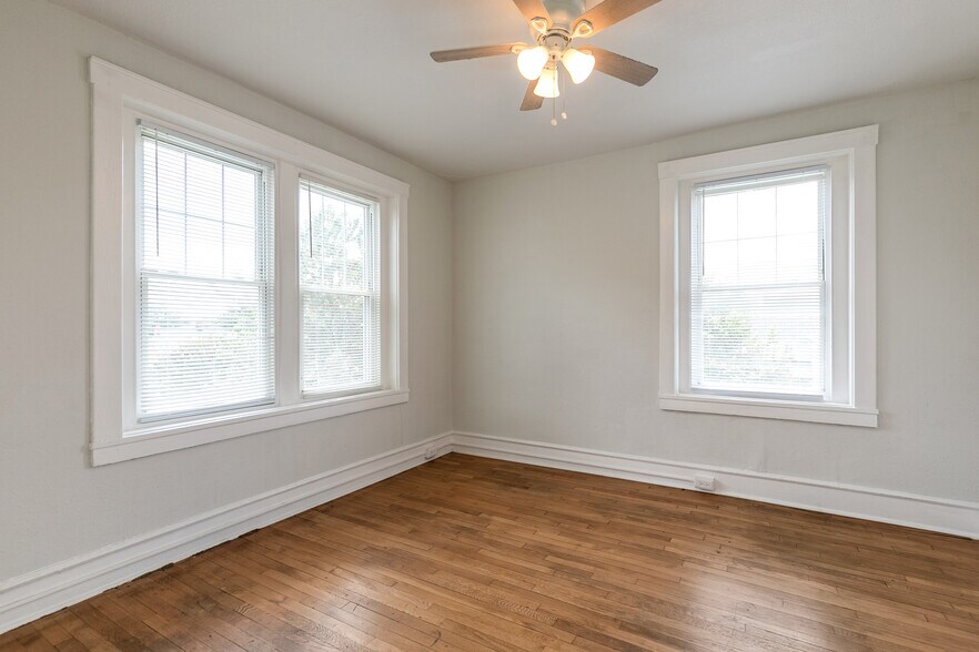 More Photos Of 2400 Barton Ave, Richmond Apartments For Sale