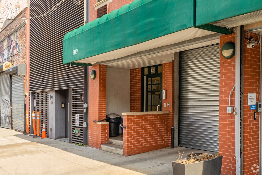 More Photos Of 109 Union St, Brooklyn Multifamily For Sale