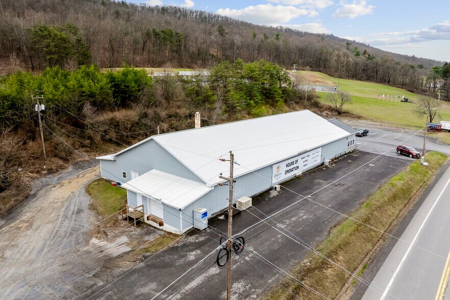More Photos Of 4144 Pennsylvania 147 Hwy, Herndon Supermarket For Sale