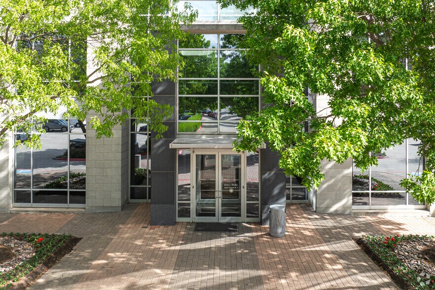 More Photos Of 2600 Network Blvd, Frisco Office For Lease