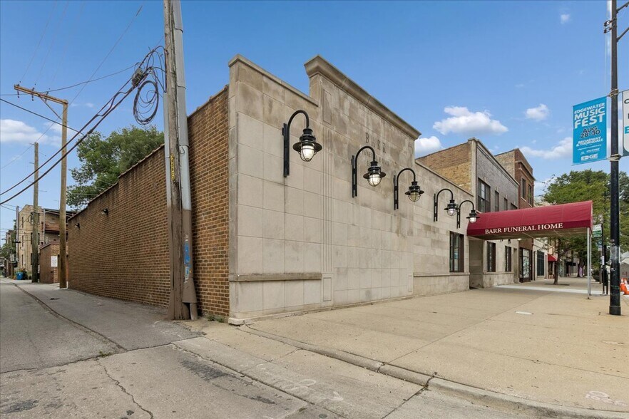 More Photos Of 6222 N Broadway St, Chicago Funeral Home For Sale