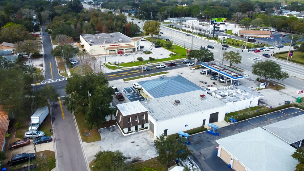 More Photos Of 5767 157th Ave N, Clearwater Light Manufacturing For Lease