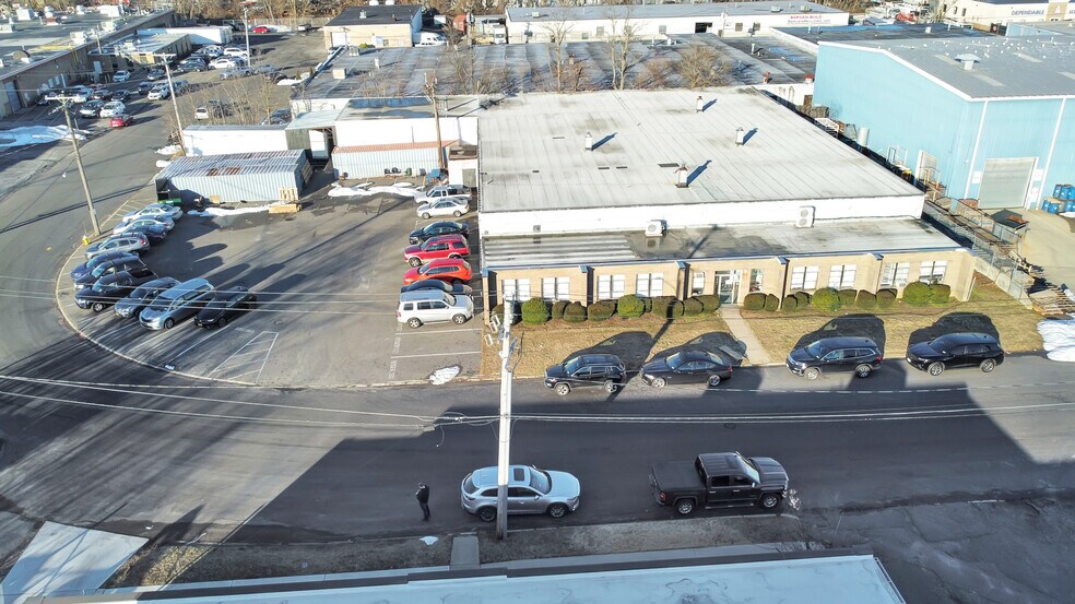 More Photos Of 50 E Ranick Dr, Amityville Industrial For Sale