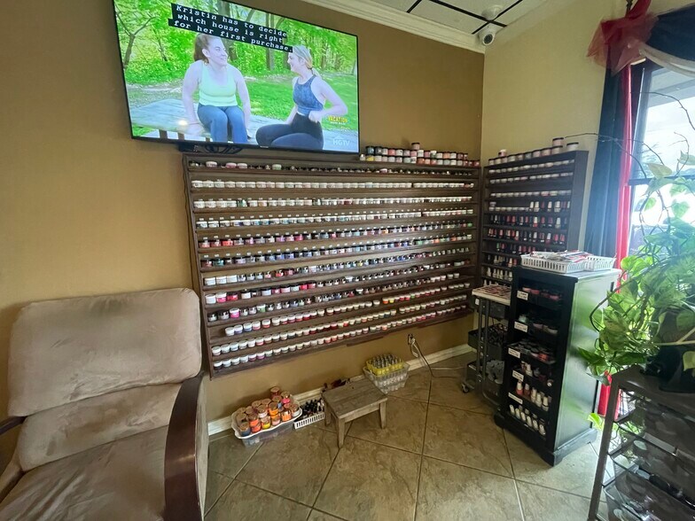 More Photos Of 1816 E Southeast Loop 323, Tyler General Retail For Sale