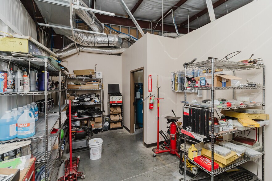 More Photos Of 3101 S Broadway St, Wichita Freestanding For Sale