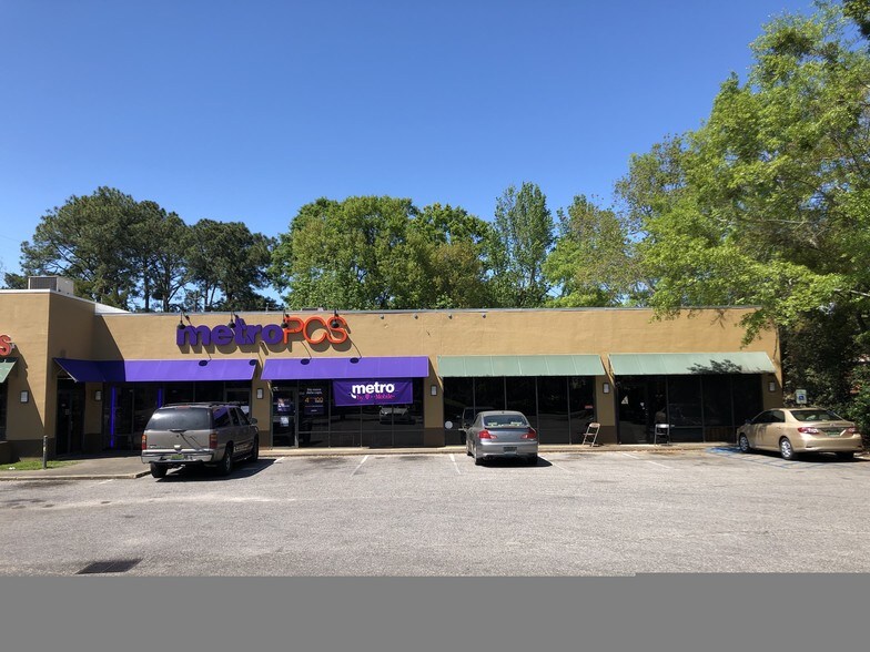 More Photos Of 1616 Government St, Mobile General Retail For Lease