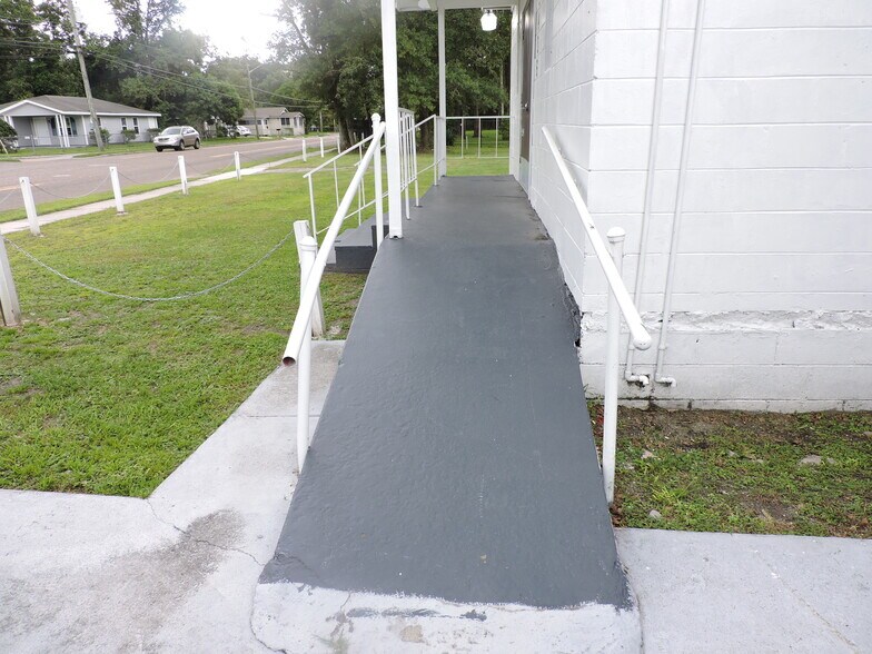 More Photos Of 5406 Avenue B, Jacksonville Specialty For Sale