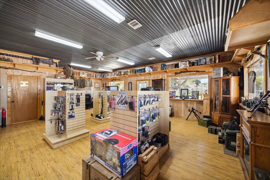 More Photos Of 5555 Hand Rd #B, Richmond Self Storage For Sale