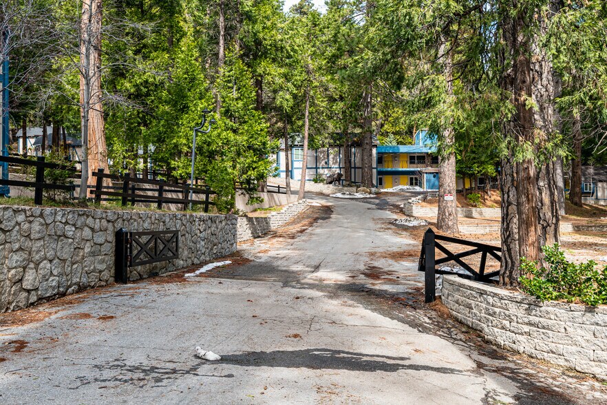 More Photos Of 480 Cottage Grove Rd, Lake Arrowhead Lodge Meeting Hall For Sale