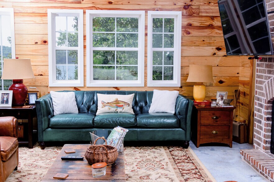 More Photos Of 19430 Highway 80, Hulbert Specialty For Sale