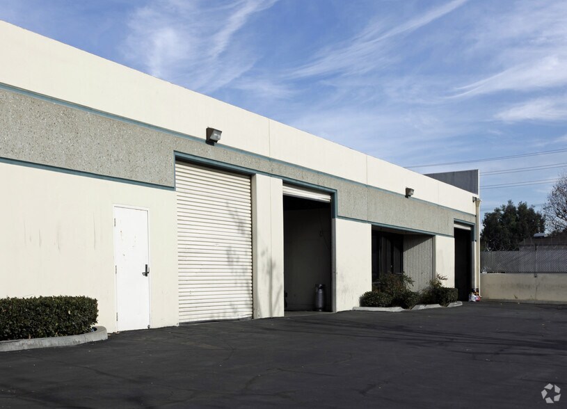 More Photos Of 13503 Vintage Pl, Chino Warehouse For Lease