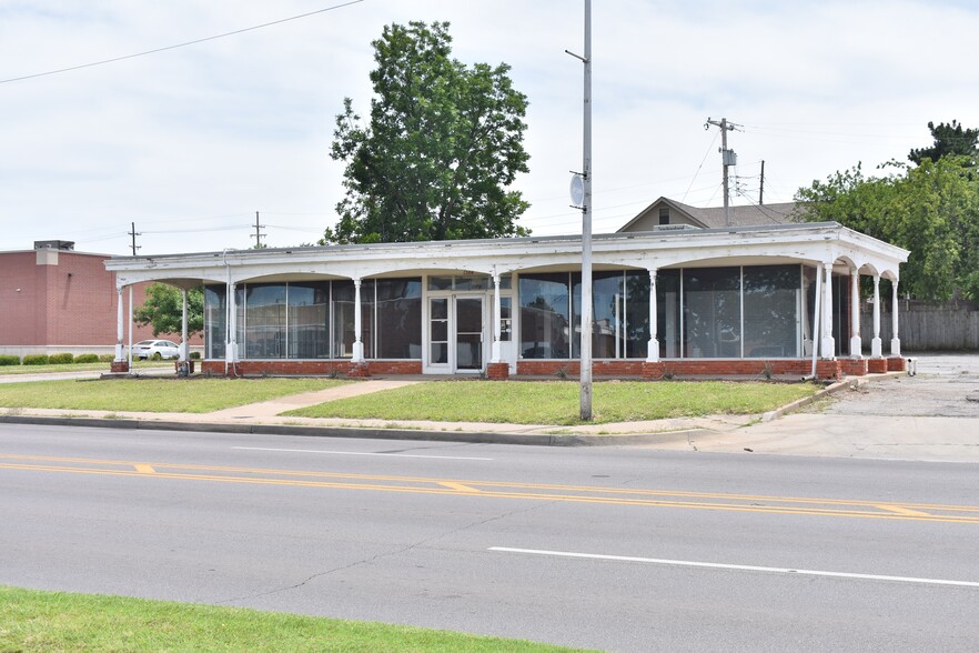 Primary Photo Of 1304 NW 23rd St, Oklahoma City Freestanding For Sale