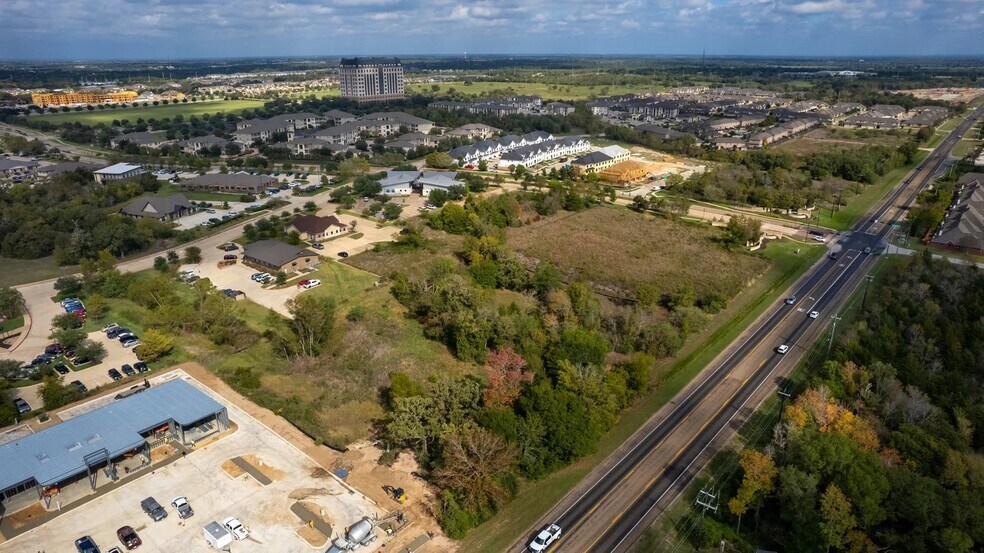 More Photos Of 3305 Harvey Rd, College Station Freestanding For Lease