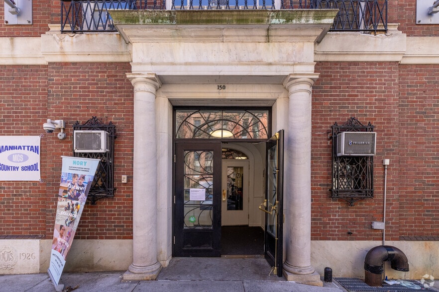 More Photos Of 150 W 85th St, New York Schools For Sale