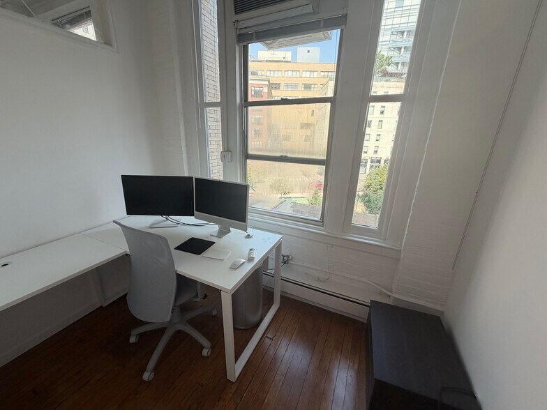 More Photos Of 285 W Broadway, New York Office For Lease