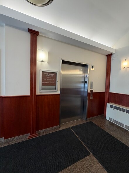 More Photos Of One Davis Sq, Somerville Health Club For Lease