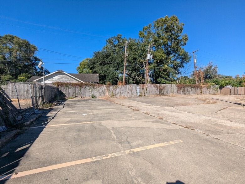 More Photos Of 1430 Washington Blvd, Beaumont General Retail For Sale