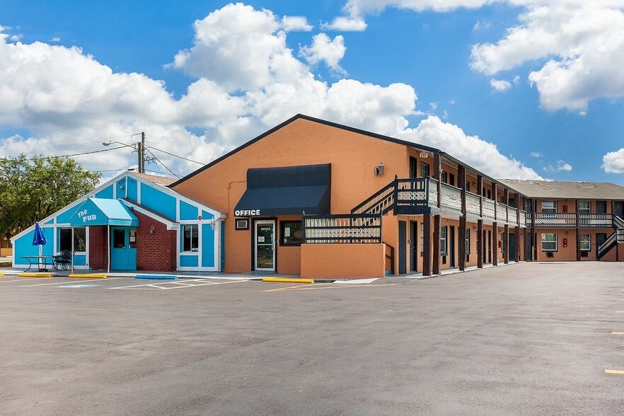 More Photos Of 4657 W Irlo Bronson Memorial Hwy, Kissimmee Hotel For Sale