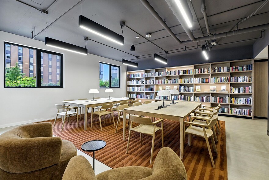 More Photos Of 849 E Washington Ave, Madison Apartments For Lease