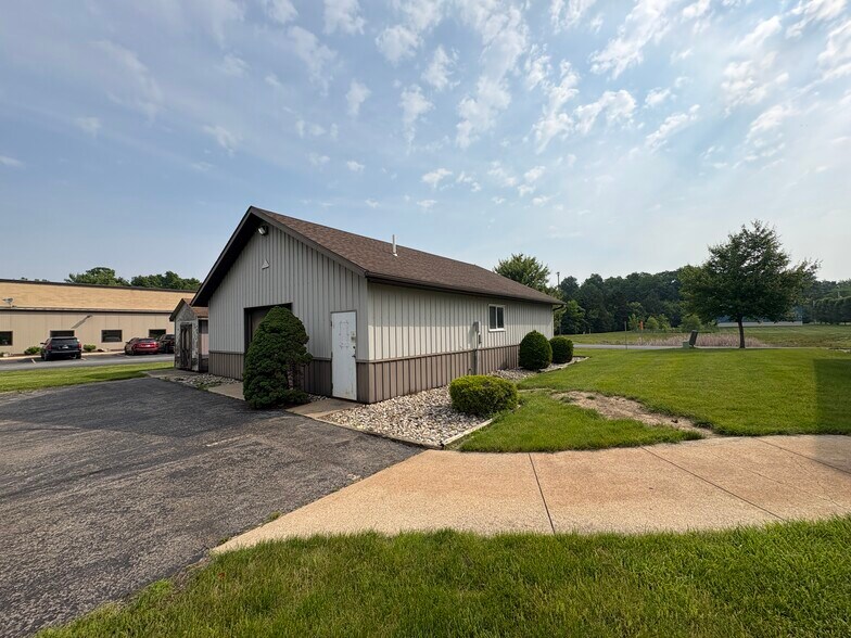 More Photos Of 2420 W Shoaff Rd, Huntertown Industrial For Lease