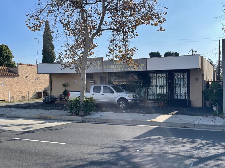 More Photos Of 1854 W 17th St, Santa Ana Freestanding For Sale