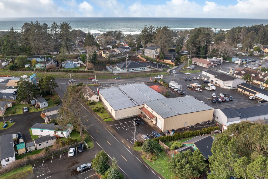 More Photos Of 3128 Ne Highway 101, Lincoln City Storefront For Sale