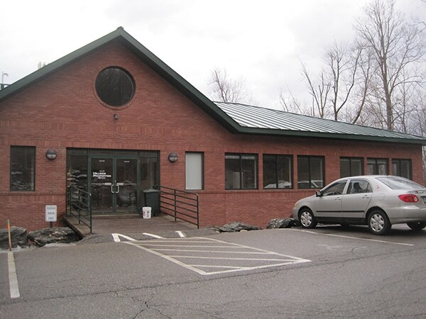 More Photos Of 380 Hurricane Ln, Williston Office For Lease