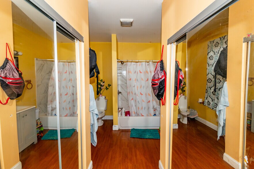 More Photos Of 2510 E Monument St, Baltimore Restaurant For Sale