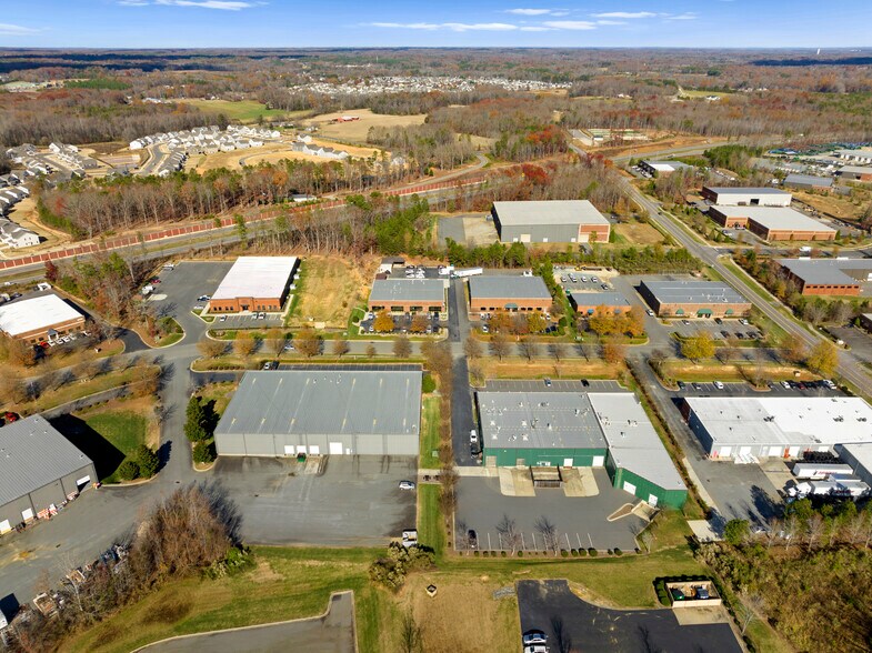 More Photos Of 2004 Van Buren Ave, Indian Trail Warehouse For Lease