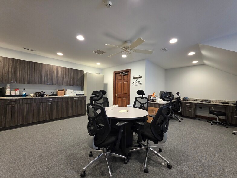 More Photos Of 16604 107th St, Orland Park Healthcare For Sale