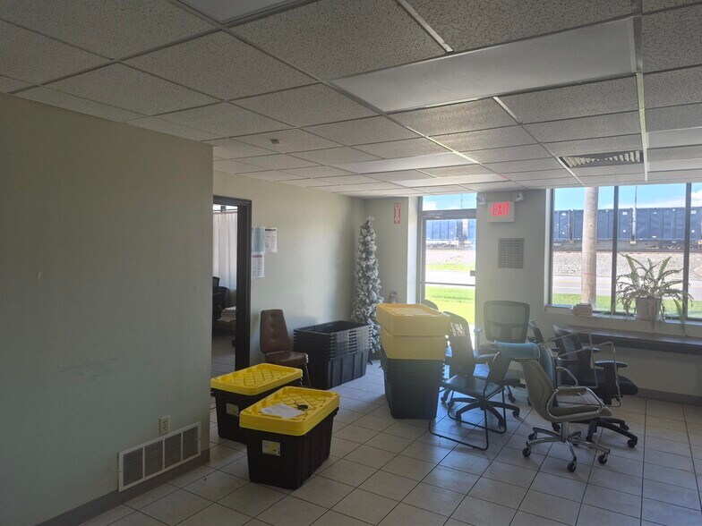 More Photos Of 2363 Broadway St, Buffalo Warehouse For Sale