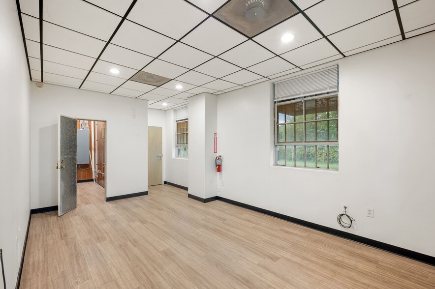 More Photos Of 812 Dr Martin Luther King Jr Way, Gastonia Industrial For Sale