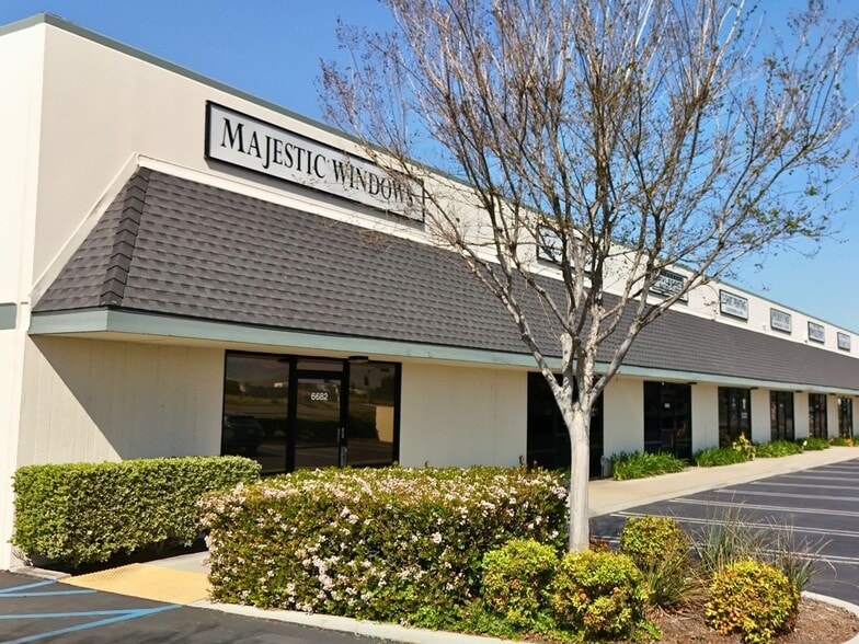 More Photos Of 6682-6700 Van Buren Blvd, Riverside Light Distribution For Lease