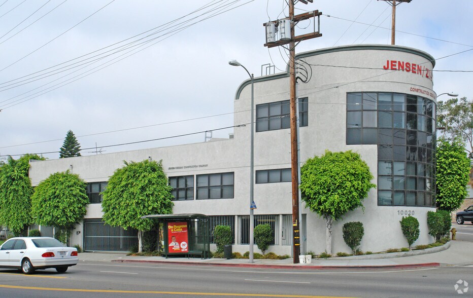 More Photos Of 10020 National Blvd, Los Angeles Loft Creative Space For Lease