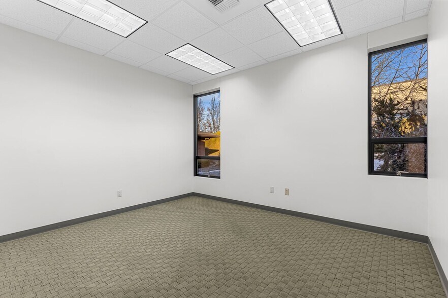 More Photos Of 309 72nd, Yakima Office For Lease